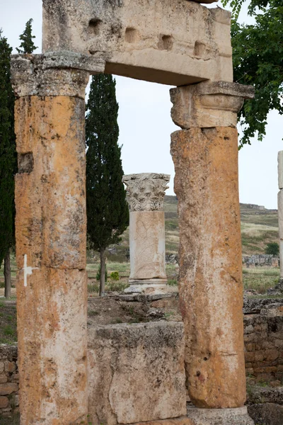 Ruïnes van de oude stad van Hiërapolis — Stockfoto