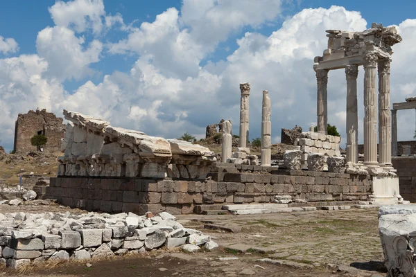 Tapınak trajan, pergamon acropolis — Stok fotoğraf