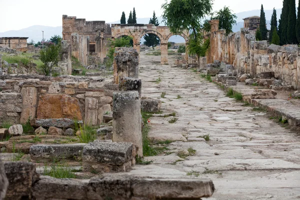 Ruinen der antiken Stadt Hierapolis — Stockfoto