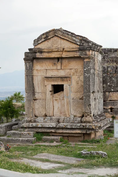 Ruins of the ancient city of Hierapolis — Stock Photo, Image