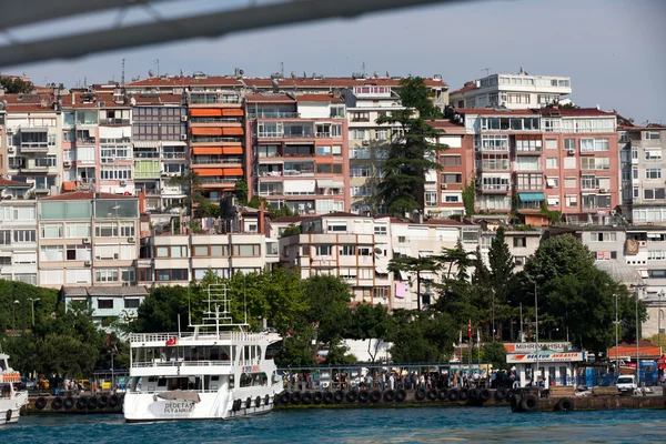 Istanbul - de cruise door de straat van Bosporus — Stockfoto