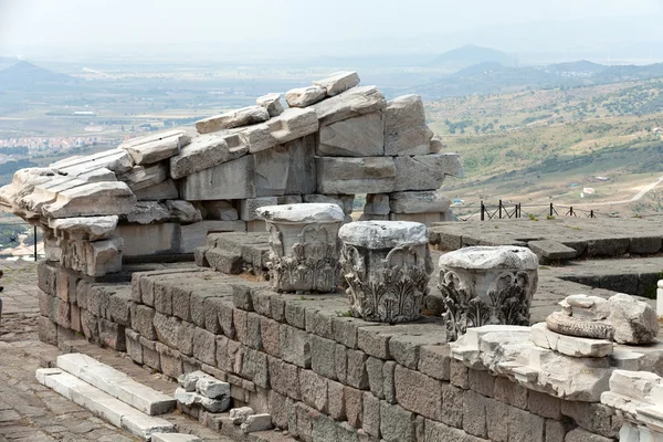 Zřícenina ve starobylém městě Pergamon, Turecko — Stock fotografie