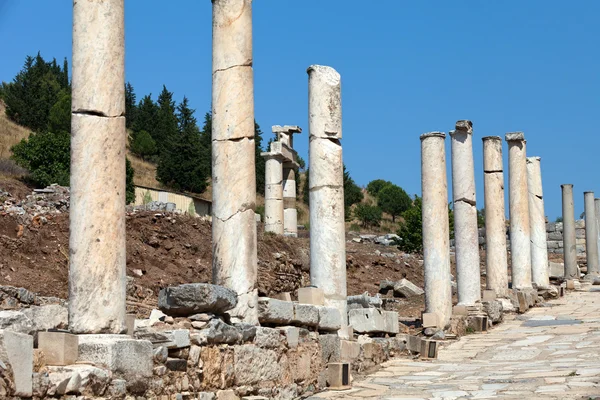 Rua Curetes na antiga cidade grega Éfeso — Fotografia de Stock
