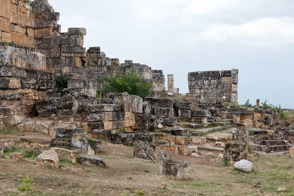 Ruínas da antiga cidade de Hierápolis — Fotografia de Stock