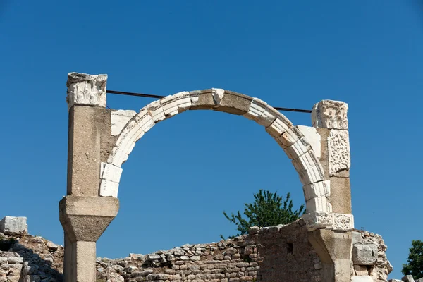 Ruins of the ancient Greek city Ephesus — Stock Photo, Image