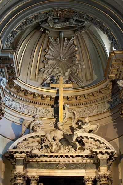 Ρώμη - βωμός στην εκκλησία της Santa Maria dei Miracoli — Φωτογραφία Αρχείου