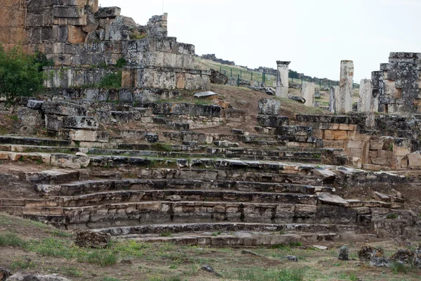 Ruínas da antiga cidade de Hierápolis — Fotografia de Stock