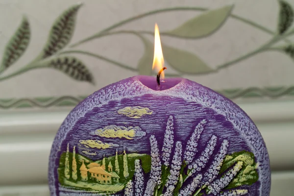 Candle with lavender flowers. Aromatherapy concept — Stock Photo, Image