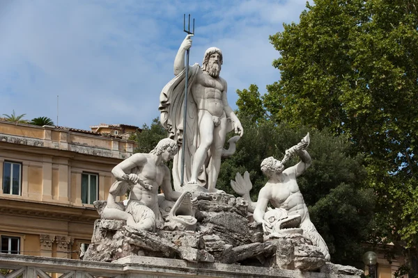Rom - fontänen Neptunus i piazza popolo — Stockfoto
