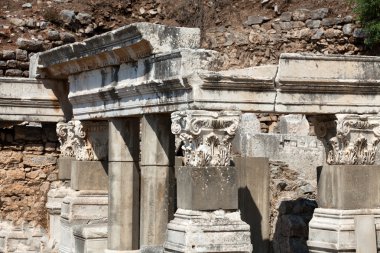 Eski Yunanca trajan Çeşmesi şehir Efes