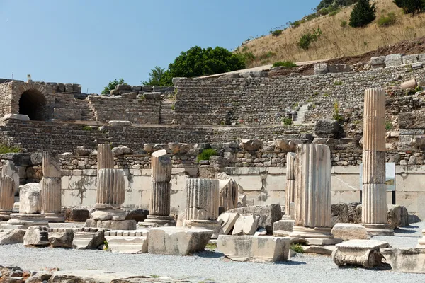 Ruinas de la antigua ciudad griega Éfeso — Foto de Stock