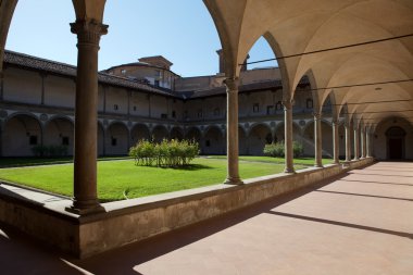 iç avlu bazilika santa croce, florence, İtalya.