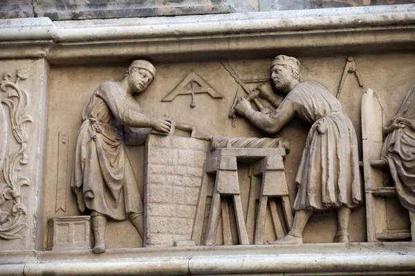 Florencia - detalle arquitectónico de la iglesia de Orsanmichele —  Fotos de Stock