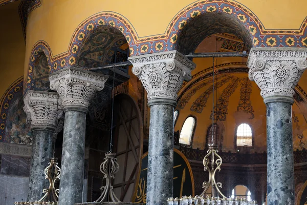 室内的圣索非亚大教堂索菲亚在伊斯坦布尔。土耳其 — 图库照片