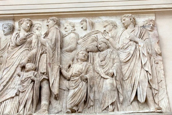 Rzym - ara pacis, ołtarz pokoju Augusta — Zdjęcie stockowe