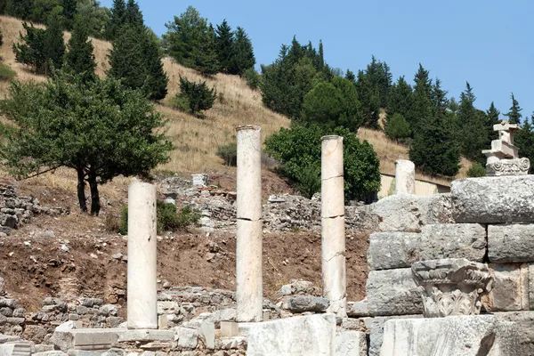 Ruins of the ancient Greek city Ephesus — Stock Photo, Image