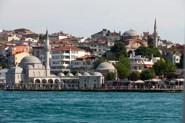 Istanbul - de cruise door de straat van Bosporus — Stockfoto