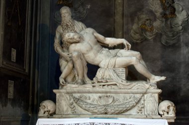 Floransa'da santissima annunziata Bazilikası. Pieta baccio Bandinelli'nin tarafından