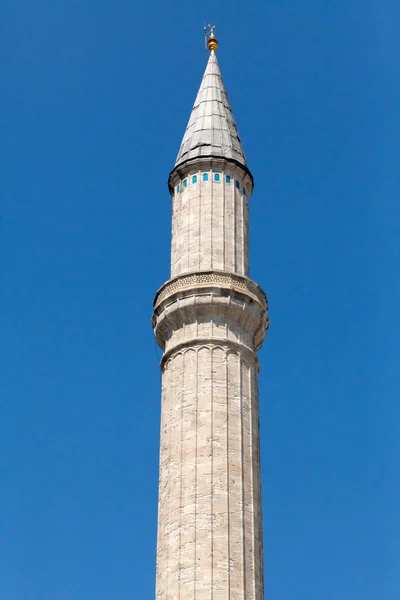 Istanbul - eines der Minarette hagia sophia. Truthahn — Stockfoto
