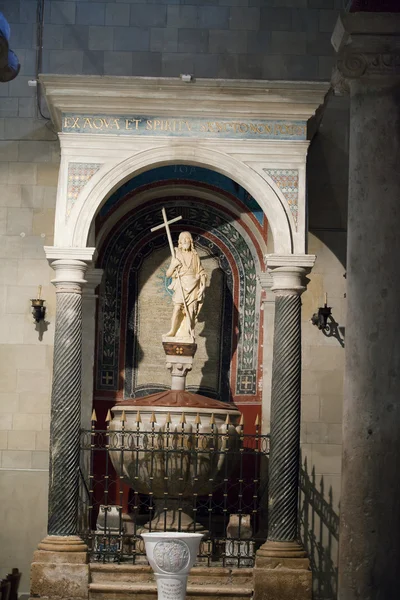 Chiusi - de Romaanse kathedraal van san secondiano, — Stockfoto