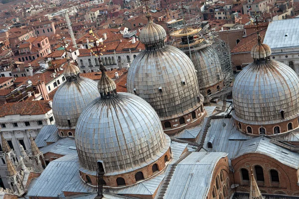 De koepel van de basiliek san marco in Venetië — Stockfoto