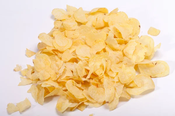 Kartoffelchips isoliert auf weißem Hintergrund — Stockfoto