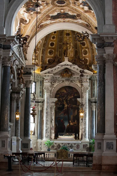 Kerk van santi giovanni e paolo interieur, Venetië — Stockfoto