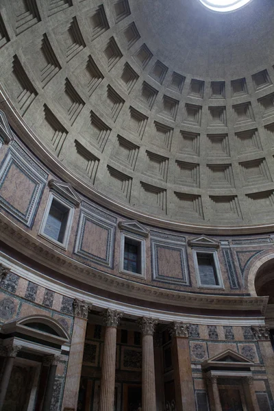 Iç görünüm kubbe Panteon Roma, İtalya. — Stok fotoğraf