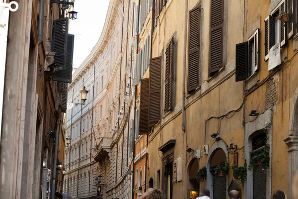 Rom - gamla romerska hus vid piazza rotonda — Stockfoto