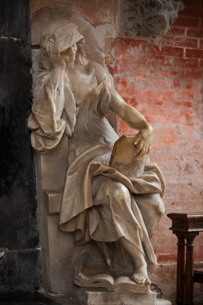Groby średniowiecznych i renesansowych ściany w santi giovanni e paolo, Wenecja — Zdjęcie stockowe