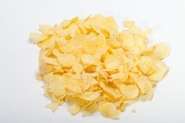 Patates cipsi beyaz arkaplanda izole