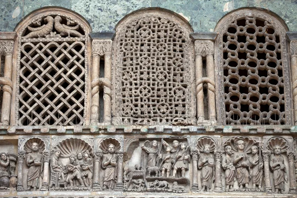Veneza - baixos-relevos na fachada da basílica de San Marco — Fotografia de Stock