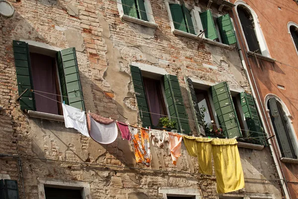 Washing day in Venice, Italy — Stock Photo, Image