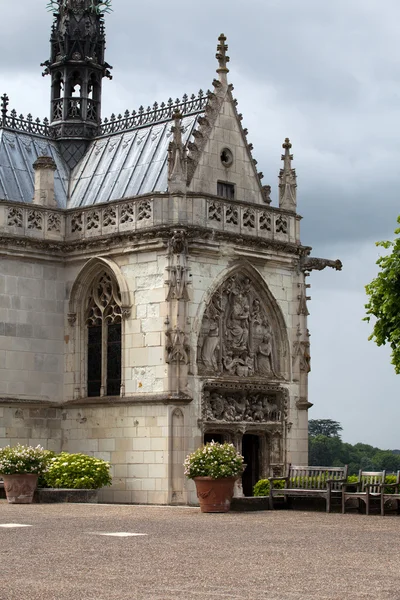 Capilla de San Hubert donde Leonardo Da Vinci está enterrado en Amboise, Francia . — Foto de Stock