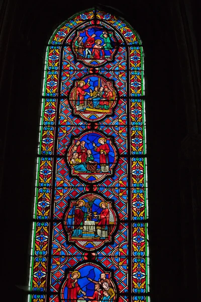 Stained glass windows of Saint Gatien cathedral in Tours, France. — Stock Photo, Image