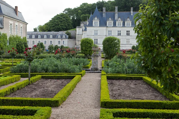 Jardins et Château de Villandry dans la vallée de la Loire en France — Photo