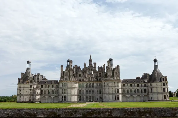 The royal Castle of Chambord in Cher Valley, France — Stock Photo, Image