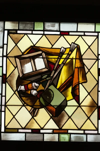 在 cloitre de la psalette-图尔圣本届大教堂的彩色玻璃窗口 — 图库照片