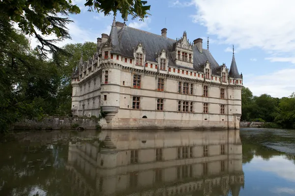 Castillo de Azay-le-Rideau en el valle del Loira, Francia — Foto de Stock