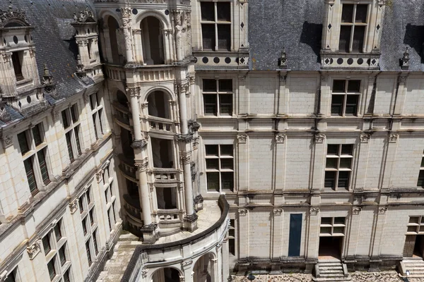 Il castello reale di Chambord nella valle di Cher, Francia — Foto Stock