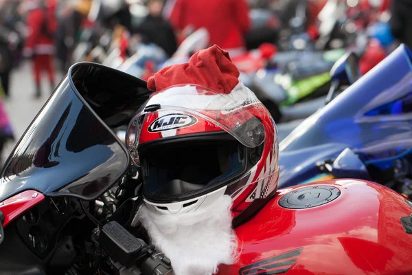 The parade of Santa Clauses on motorcycles around the Main Market Square in Cracow — Stock Photo, Image