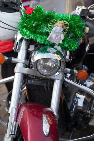 Weihnachten dekoriert das Motorrad des Weihnachtsmannes — Stockfoto