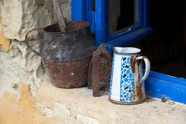 The homestead of troglodytes forged in the rock near Saumur — Stock Photo, Image