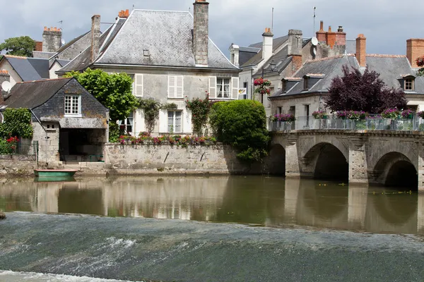 Starý most v azay le rideau.loire údolí, Francie — Stock fotografie