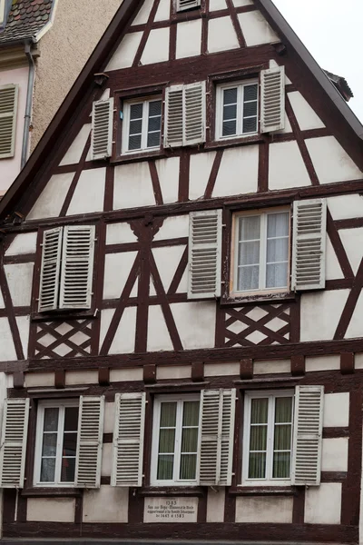 Halve houten huisjes van colmar, Elzas, Frankrijk — Stockfoto