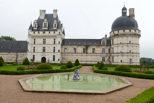 Garden and Castle of Valencay in Loire Valley in France — Stock Photo, Image