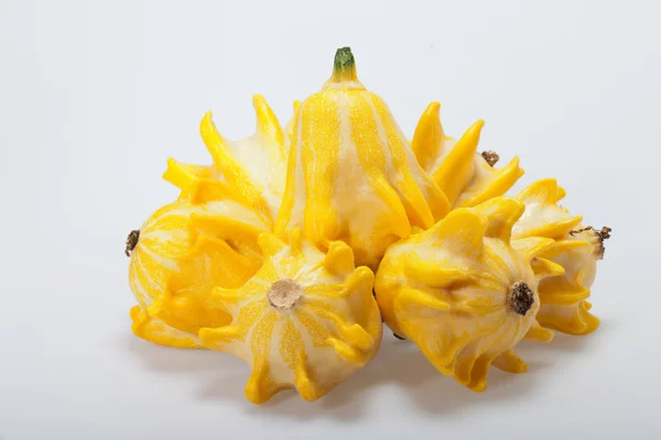 Calabaza decorativa aislada sobre fondo blanco — Foto de Stock