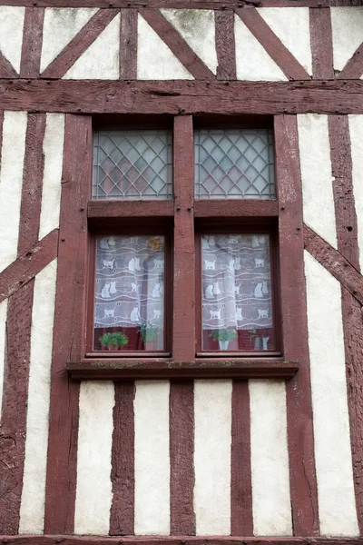Hus med bindingsverk i Blois, Loire Valley, Frankrike – stockfoto