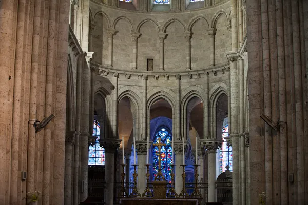 Blois - inre av st-nicolas kyrka. Loiredalen, Frankrike — Stockfoto