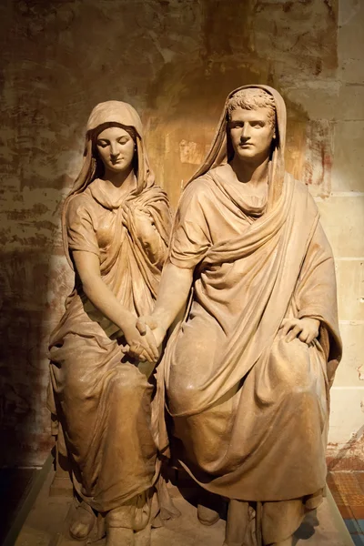 Zámek blois - nádherné sochy dvou ovlivněn — Stock fotografie